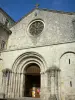 Église de Layrac - Façade et portail de l'église Saint-Martin