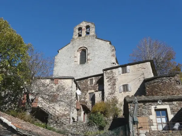 L'église romane de Thines - Guide tourisme, vacances & week-end en Ardèche