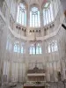 Église de Saint-Thibault - Intérieur de l'église Saint-Thibault : chœur