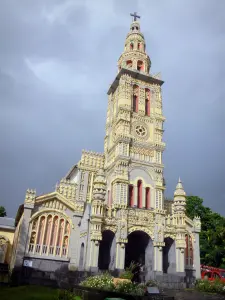 Église de Sainte-Anne - Gebeeldhouwde gevel van de kerk