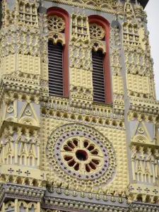 Église de Sainte-Anne - Detail van de gebeeldhouwde gevel