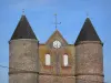 Églises fortifiées de Thiérache - Monceau-sur-Oise : tours rondes de l'église fortifiée Sainte-Catherine