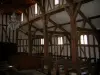 Églises à pans de bois - Intérieur en bois (poutres apparentes) de l'église Saint-Jacques et Saint-Philippe, dans le village de Lentilles