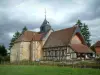 Églises à pans de bois - Prairie, cimetière et église de Chauffour-lès-Bailly