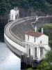 Éguzon dam - Dam and stretch of water (Éguzon lake or Chambon lake)