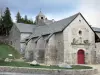 Eremitério de Font-Romeu - Ermitage Notre-Dame de Font-Romeu, localizado na cidade de Font-Romeu-Odeillo-Via, no Parque Natural Regional dos Pirinéus Catalães: portão e torre sineira da capela da ermida