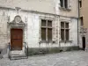 Étampes - Porte et fenêtres à meneaux de l'hôtel Anne de Pisseleu