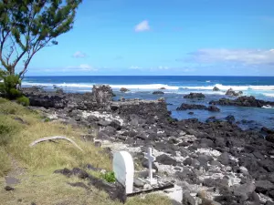 L'Étang-Salé - Costa rocosa con grave frente al mar