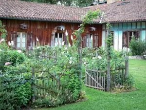 Eugénie-les-Bains - Ferme Thermale (spa thermal) et jardin des Prés d'Eugénie