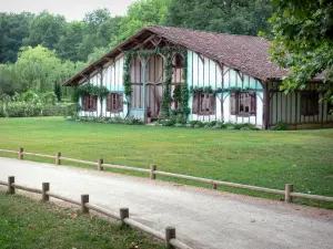 Eugénie-les-Bains - Ferme Thermale (spa thermal) et jardins des Prés d'Eugénie