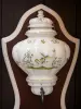 Faiança de Moustiers - Fonte decorada com motivos florais
