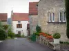 Flavigny-sur-Ozerain - Gevels van huizen in de middeleeuwse stad