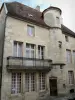 Flavigny-sur-Ozerain - Maison à tourelle