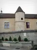 Flavigny-sur-Ozerain - Maison à tourelle