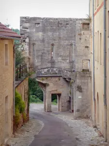 Flavigny-sur-Ozerain - Fußgänger- und Kutscheneinfahrt zur Porte du Bourg