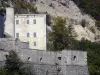 Fort l'Écluse - Ouvrage militaire fortifié ; sur la commune de Léaz, dans le Pays de Gex et le Parc Naturel Régional du Haut-Jura