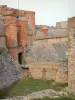 Forteresse de Salses - Vue sur l'entrée du château
