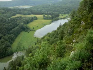 Four-lake viewpoint - Of the viewpoint, view of lakes below, prairies and forests