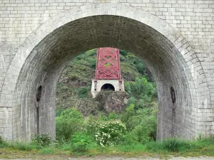 Garabit-Viadukt - Fundamentblöcke