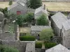 La Garde-Guérin - Uitzicht op de daken van huizen in het middeleeuwse dorp