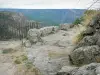 La Garde-Guérin - Point de vue sur les gorges du Chassezac depuis les abords du village