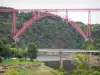 Gargantas del Truyère - Garabit viaducto que atraviesa el lago de la presa de Grandval