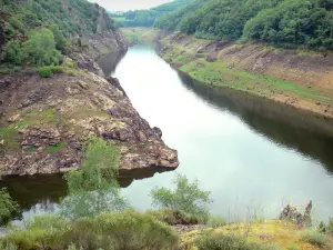 Gargantas del Truyère - Lago de la presa Sarrans