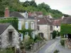 Gargilesse-Dampierre - Ruelle du village bordée de maisons