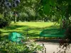 Giverny - Jardin de Monet et ses bancs verts