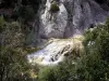 Gole di Galamus - Fiume Agly immersa nel verde