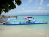 Le Gosier - Piscine en eau de mer de la station balnéaire