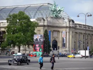 Grande palácio - Vista do Grand Palais e seu telhado de vidro, lugar de exposições temporárias