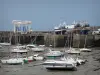 Granville - Porto: barcos de recreio na maré baixa