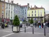 Grenoble - Fassaden und Boutiquen des Platzes Grenette