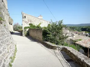 Grignan - Vista delle case del villaggio