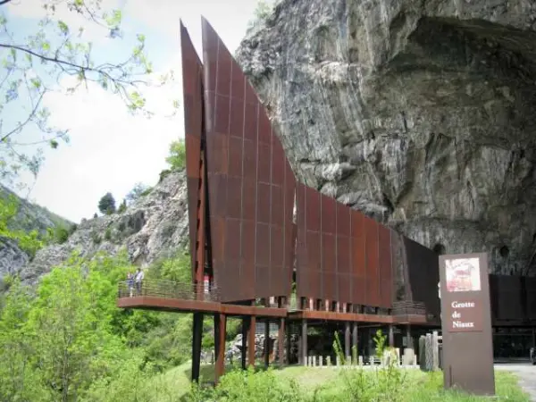 La grotte de Niaux - Guide tourisme, vacances & week-end en Ariège