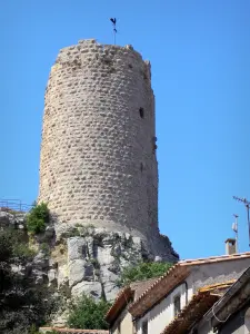 Gruissan - Torre de Barbarroja lo alto de la antigua aldea