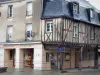 La Guerche-de-Bretagne - Huizen van de stad, een vakwerk