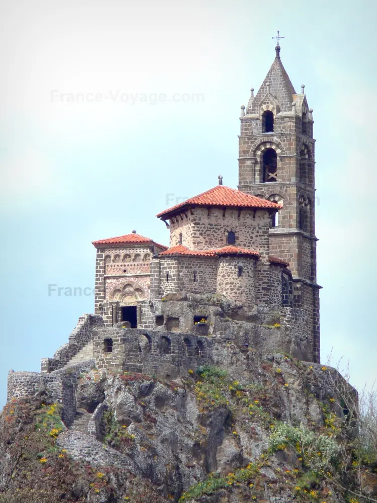 Guide of the Haute-Loire - Haute-Loire landscapes - Saint-Michel d'Aiguilhe church on its volcanic rock