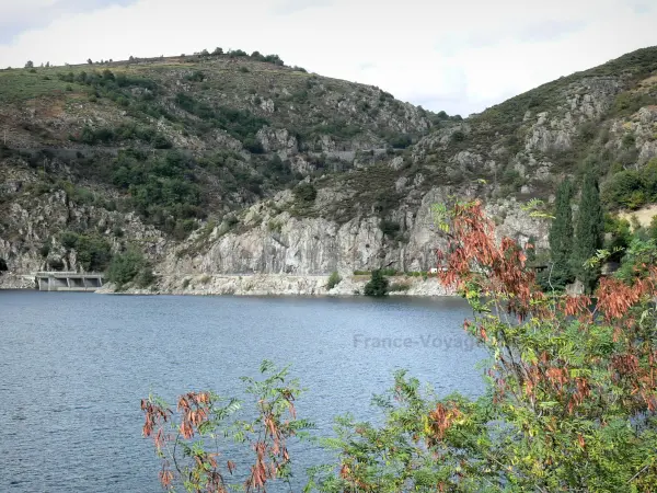 Het meer van Villefort - Gids voor toerisme, vakantie & weekend in de Lozère