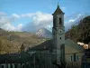 Hinterland - Igreja barroca, floresta e montanha ao fundo