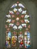 Iglesia de La Ferté-Loupière - Dentro de la iglesia de Saint-Germain: vidriera en el coro
