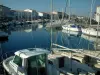 Île de Ré - Saint Martin de Re: Boten en jachten in de haven, dokken en huizen