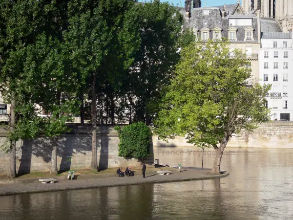 L'île Saint-Louis - Guida turismo, vacanze e weekend di Parigi