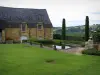 Jardins du manoir d'Eyrignac - Pavillon et bassin d'eau