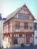 Joigny - Maison du Bailli avec ses façades à pans de bois