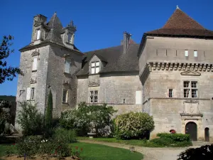 Kasteel van Cénevières - Chateau in de Lot vallei in Quercy