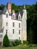 Kasteel van Courtanvaux - Gevel van het grote kasteel en park op de stad van Besse-sur-Braye