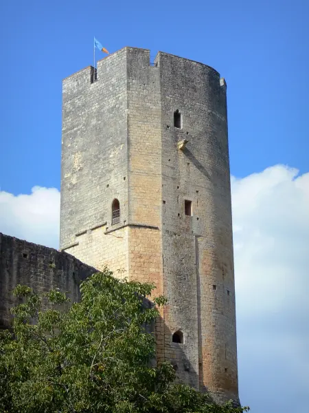 Kasteel van Gavaudun - Toren van het fort