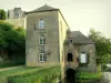 Kasteel en molen van Thévalles - Watermill Thévalles rivier Erve en het kasteel domineert de Thévalles samen op gemeenschappelijke Chemere-le-Roi